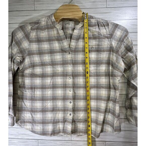 L.L. Bean Women's Whisper Weight Henley Collar Flannel Tan‎ Plaid Sz "XL" - Picture 8 of 9